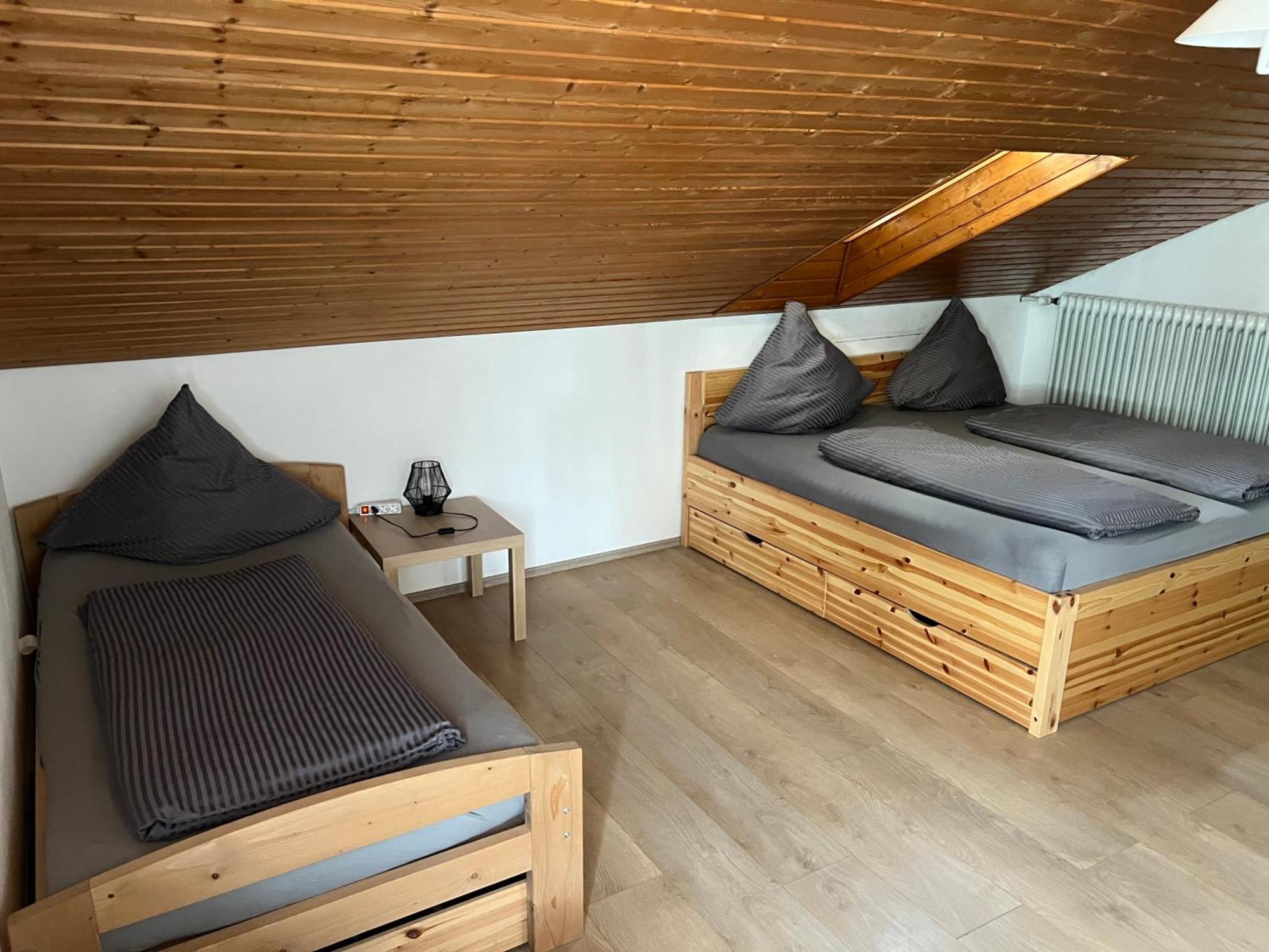 Reiheneckhaus Mit Garten Und Terasse Tettnang Esterno foto